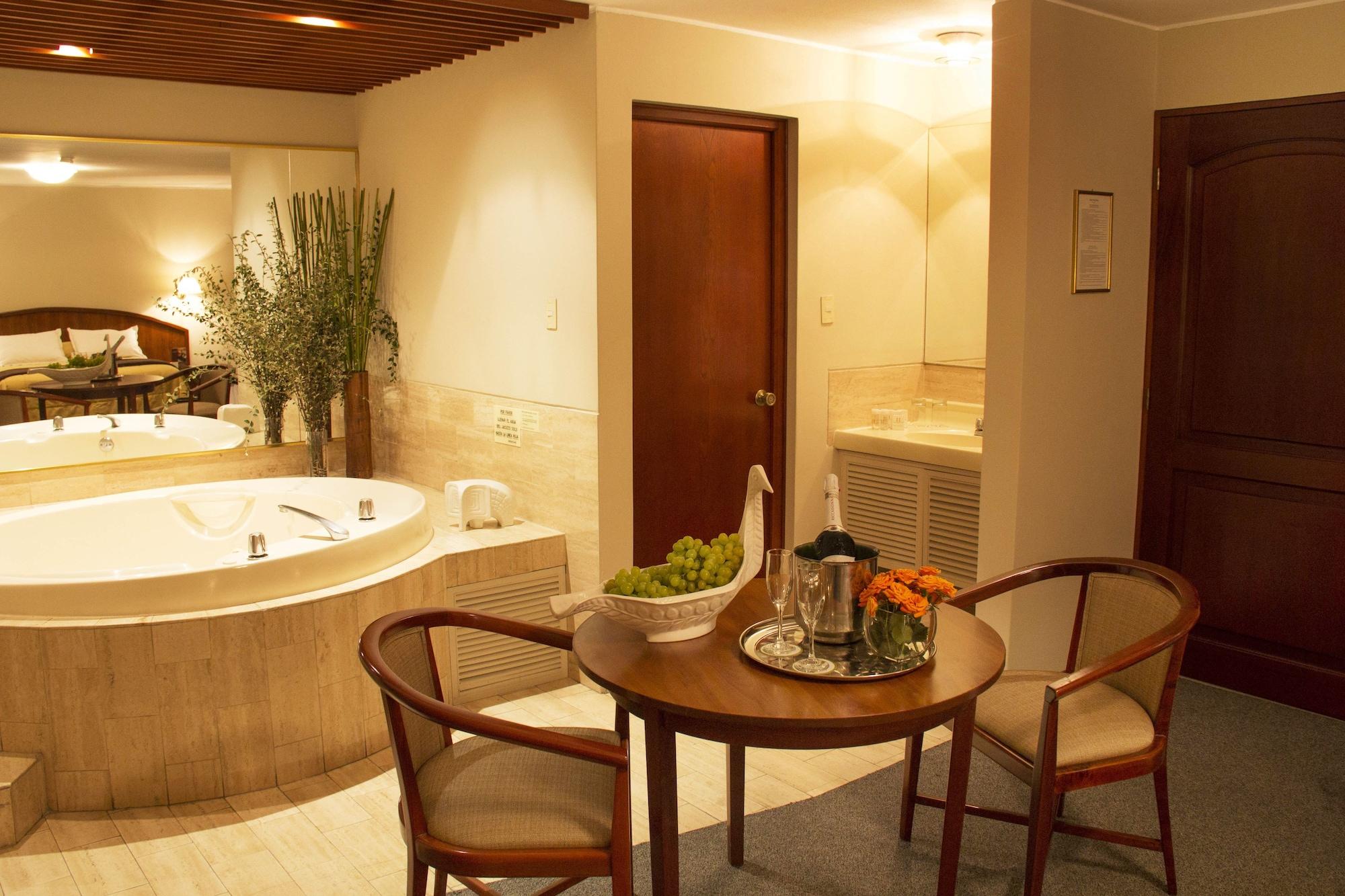 Hotel Park Suites Lima Zewnętrze zdjęcie