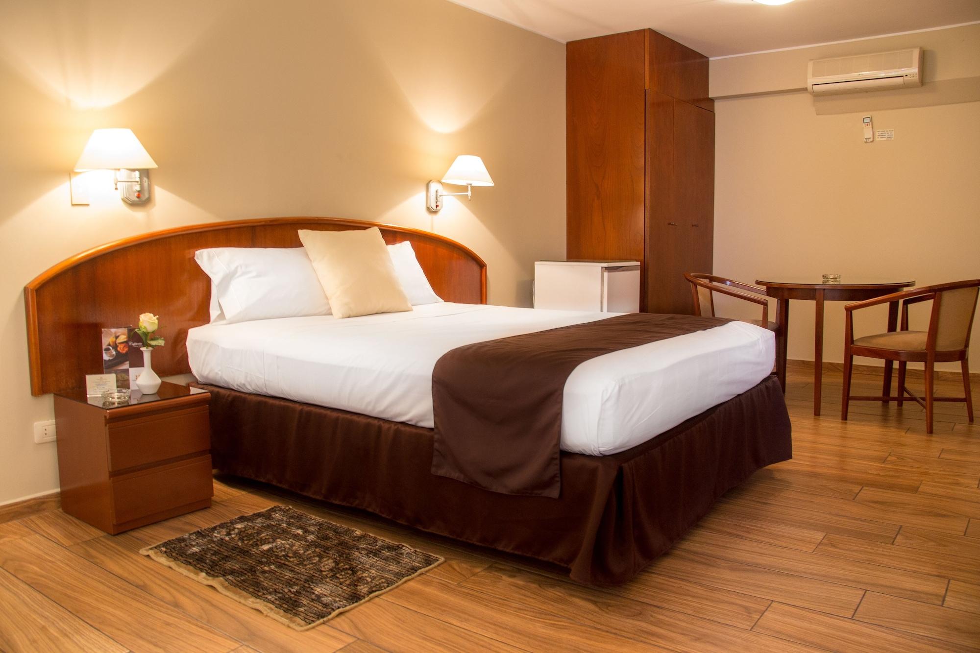 Hotel Park Suites Lima Zewnętrze zdjęcie